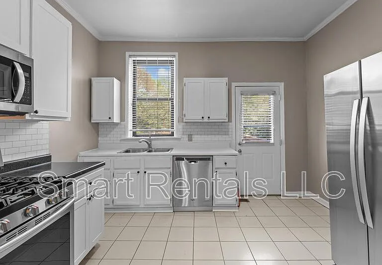 4133 Laclede Ave #1 — Photo 3