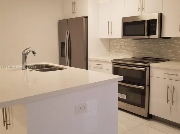 2651 NE 212th Ter #103, Miami, FL 33180