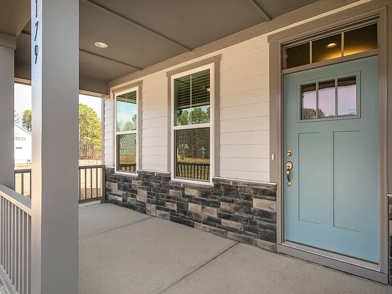179 Castle Pond Way — Photo 3
