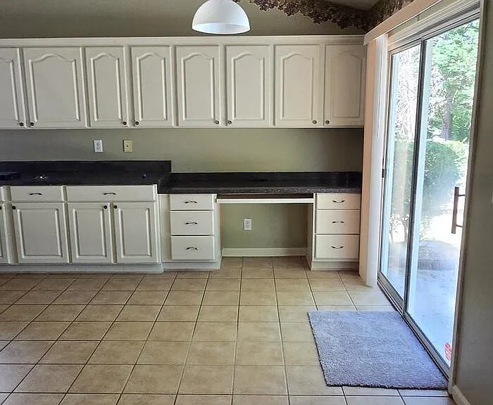 953 Sentry Ct — Photo 3