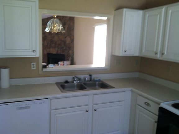 4th image of 108 Stillwater Trce