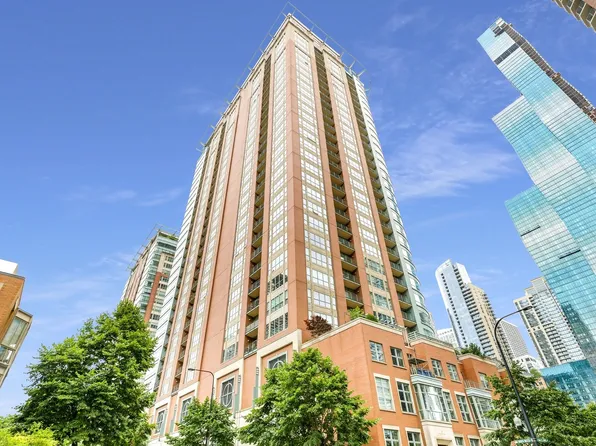 415 E North Water St APT 1302, Chicago, IL 60611