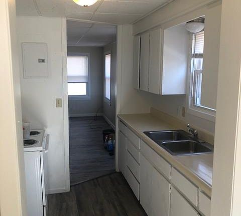 4th image of 1715 W Cool Ct