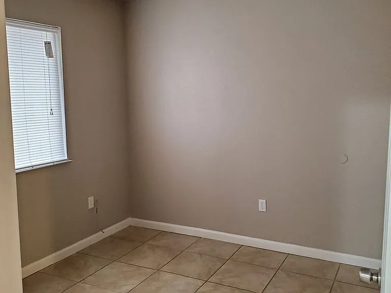 668 Anchor Ave — Photo 6
