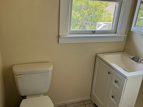 5th image of 1832 S Bonnie Brae St #1834-1/2