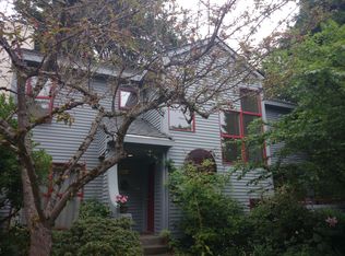 930 37th Ave, Seattle, WA 98122