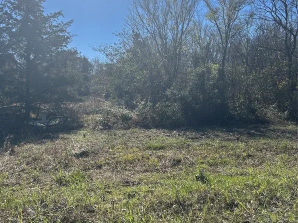 County Road 27300, Honey Grove, TX 75446