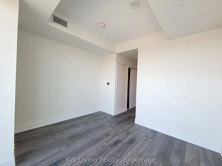 188 Fairview Mall Dr #1105 — Photo 5