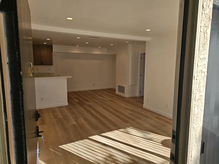 18804 Mandan St #807 — Photo 6