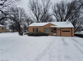 19229 Pierce Dr, Strongsville, OH