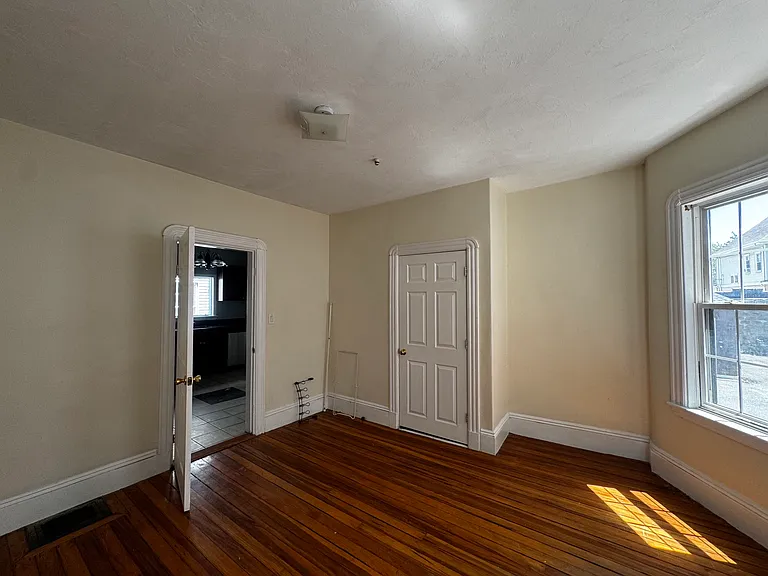 51 Glendale St #1 — Photo 6