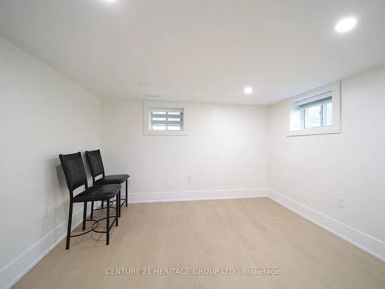 270 Brighton Ave — Photo 20