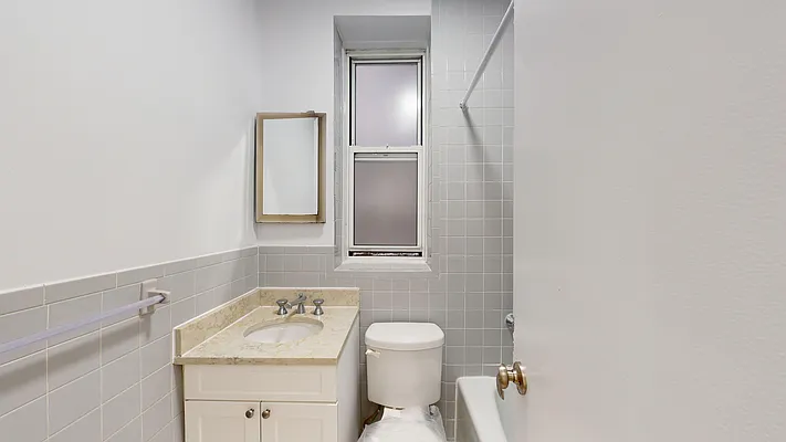 Rented by Bond New York | media 4