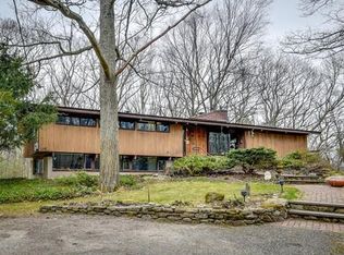 22 Wood Rd, Sherborn, MA 01770