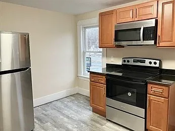 2 bed, 1.0 bath, 900 sqft, $2,200 — Photo 3