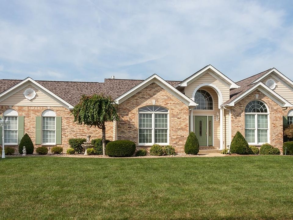 1st image of 113 Westborough Dr