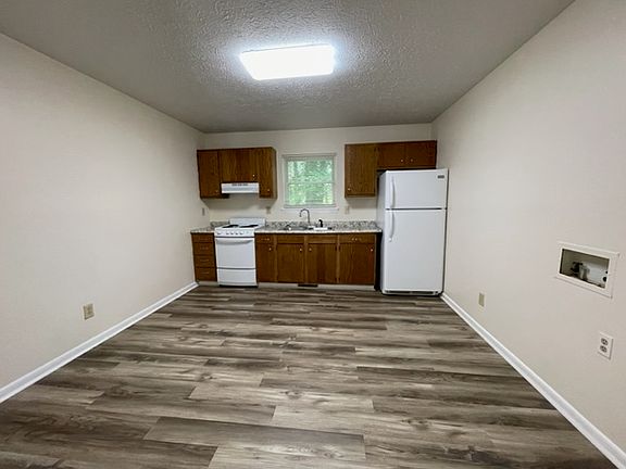 3rd image of 25 Melton Dr