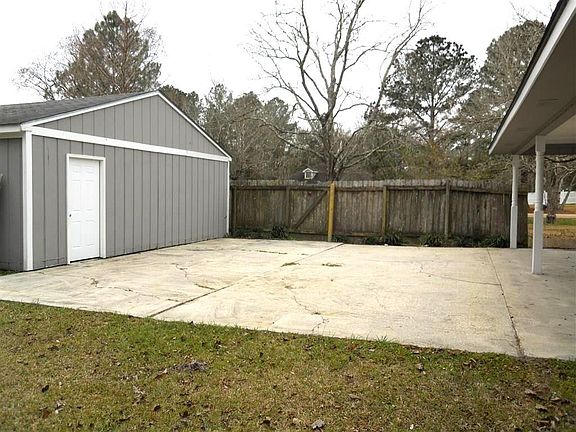 5th image of 501 Woodcock Ct