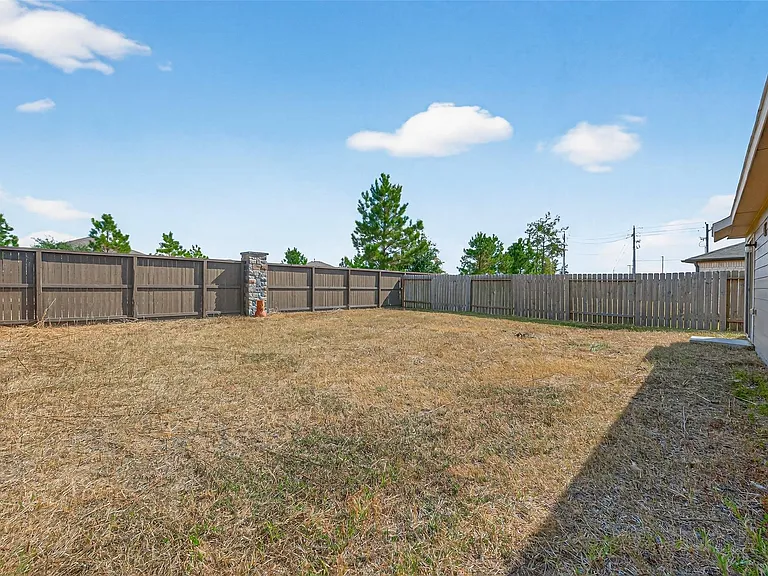 15171 Willow Tree Ln — Photo 38