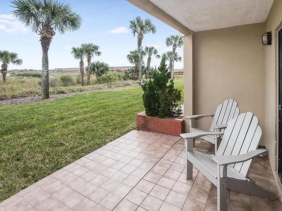 4th image of 826 A1a Beach Blvd Unit 1