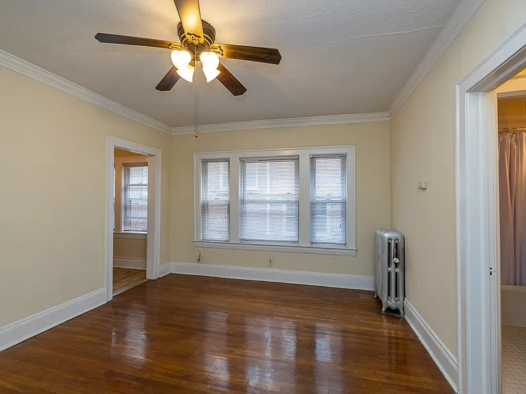 Mapleview Apartments — Photo 21