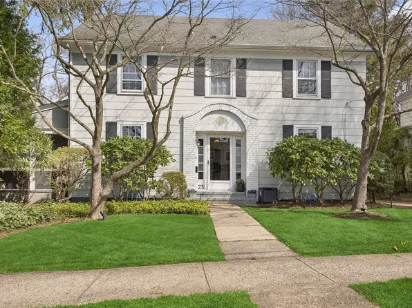 23 Prospect Avenue, Port Washington, NY 11050