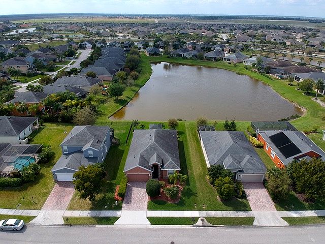 Fantastic lakefront home!