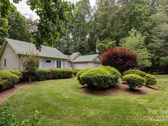 4th image of 80 Whitfield Ln
