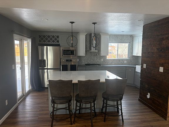 2nd image of 13140 Hazel Ct