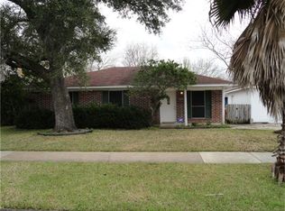 13515 Greenbriar Dr, Sugar Land, TX 77498