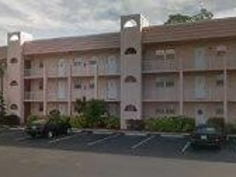 175 Turtle Lake Ct #111 — Photo 3