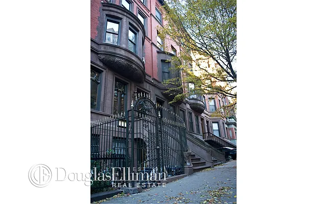 Rented by Douglas Elliman | media 21