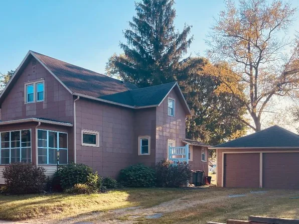 130 S 11th St, Decatur, IN 46733