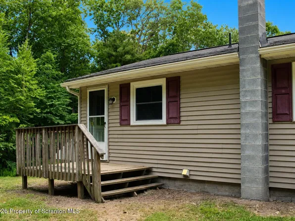 19 Sand Plant Rd, Tunkhannock, PA 18657