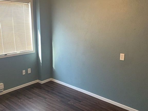 5th image of 3306 S Sawyer St #4