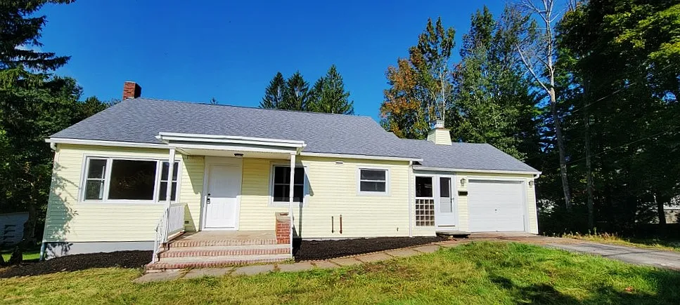 2 bed, 1953 sqft, $2,095 — Photo 2
