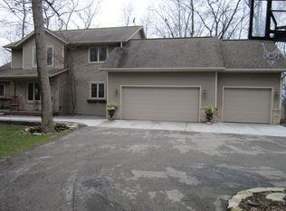 N3092 Oaklane Rd, Brownsville, WI 53006