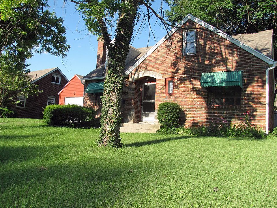 1st image of 3866 Far Hills Ave