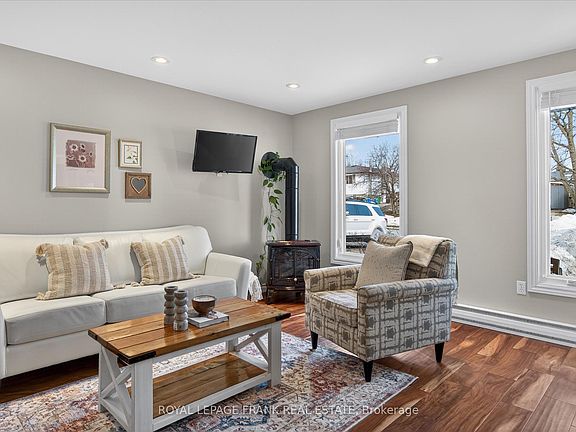 5th image of 2139 Springwood Rd