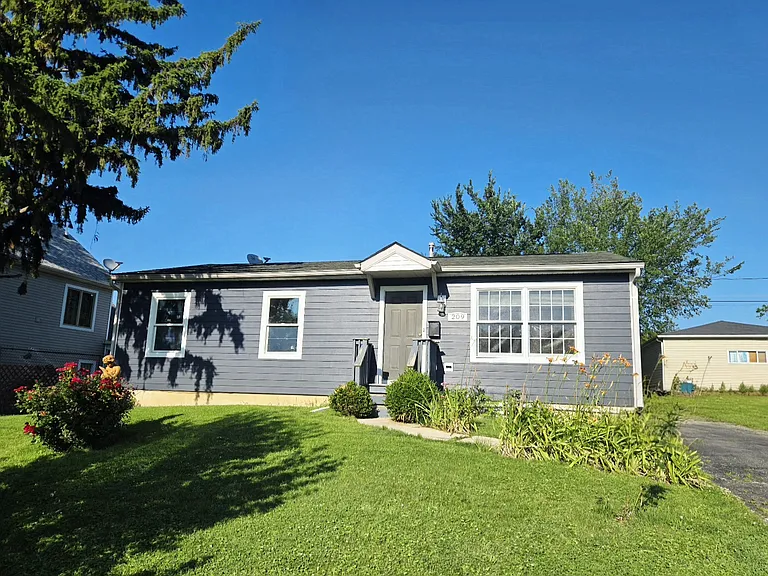 209 Trask St — Photo 1