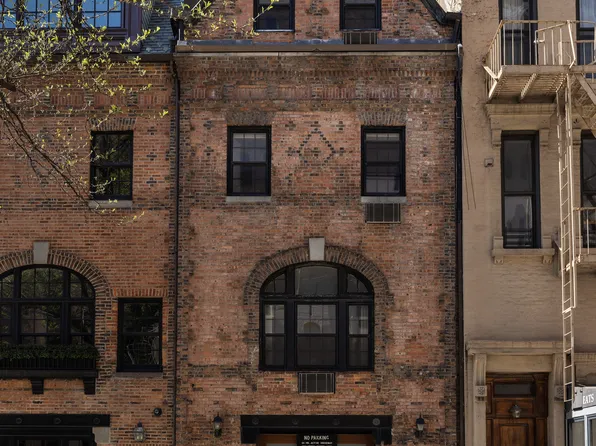 168 East 75th Street image 1 of 11