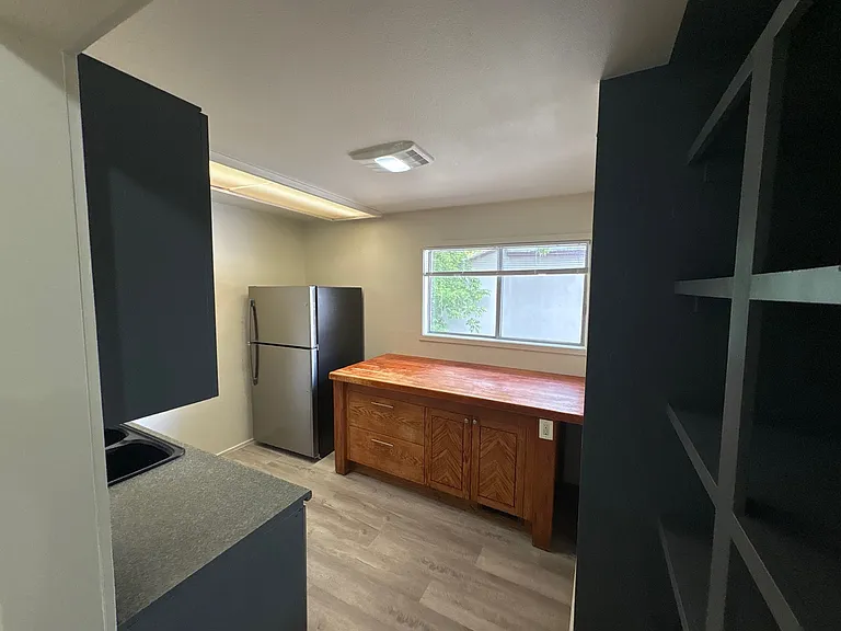 217 N River St #A — Photo 10