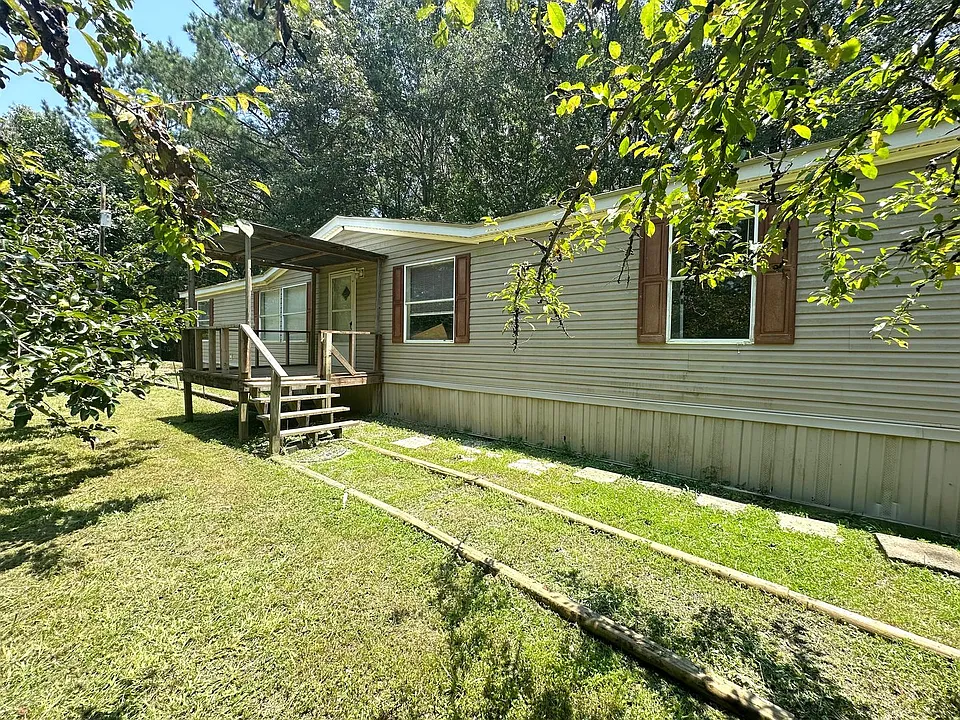 680 River Rd