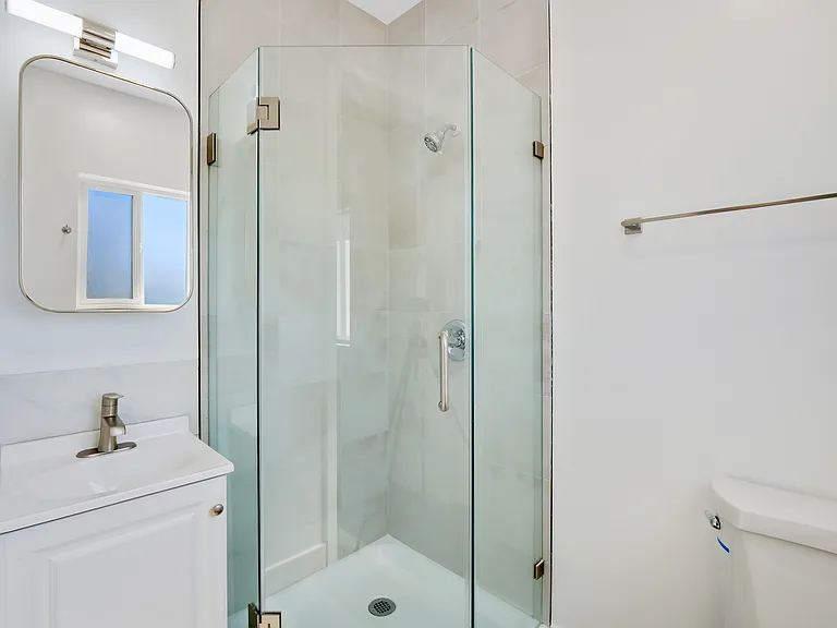 1280 W 37th Pl #B2B3 — Photo 21
