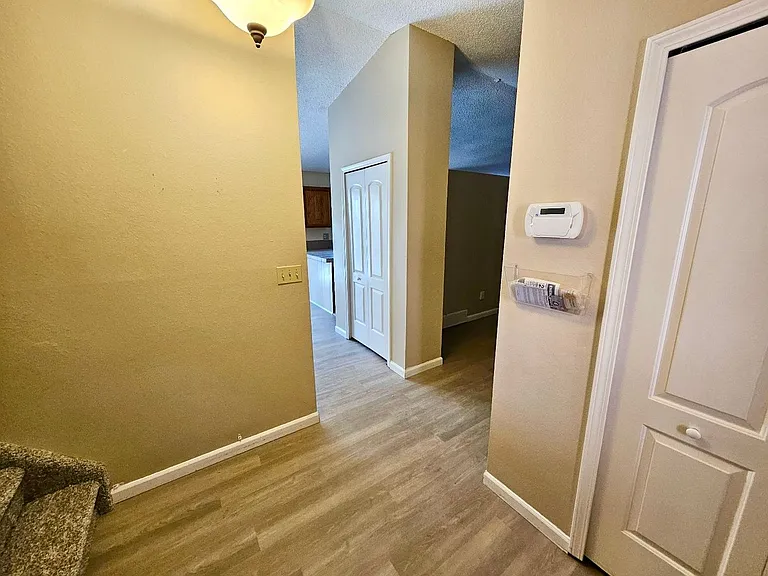 6373 Pulpit Rock Dr — Photo 17