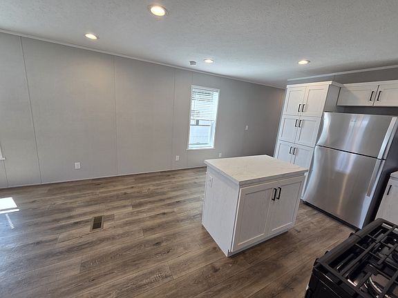 5th image of 39500 W Warren Rd #246