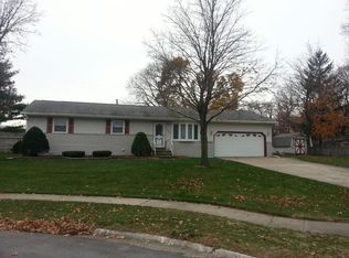 2200 Woodlawn St, Portage, IN 46368