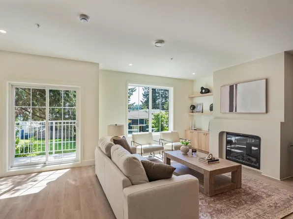 2770 Vantilburg Cres #102, Langford, BC V9B 3K5