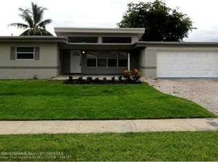 6288 Lakeshore Dr, Margate, FL 33063