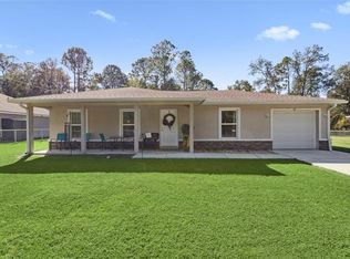 61 Guava Trl, Ocklawaha, FL 32179